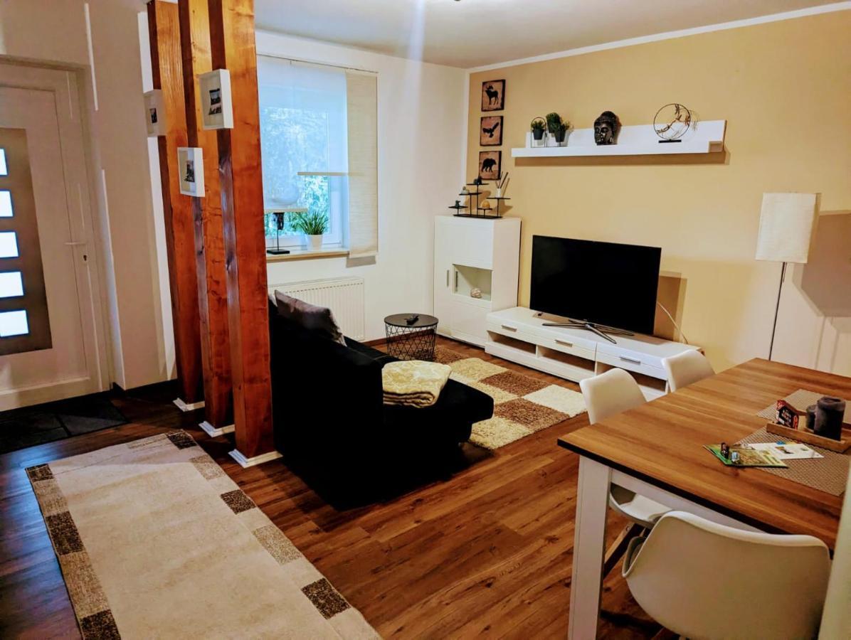 Ferienwohnung Jobst - Ruhig Mit Blick Ins Gruene Nittenau Exterior foto