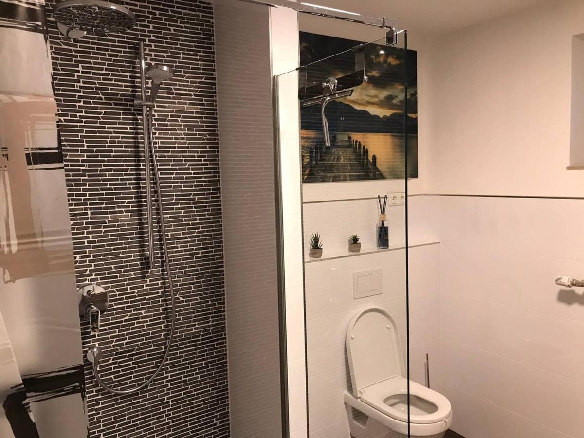 Ferienwohnung Jobst - Ruhig Mit Blick Ins Gruene Nittenau Exterior foto